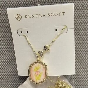 NEW Kendra Scott x LoveShackFancy Collab Daphne Gold Locket Necklace Rose Floral